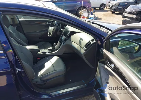 2013 Hyundai Sonata Limited z USA, uszkodzony, nr VIN 5NPEC4AC4DH560481